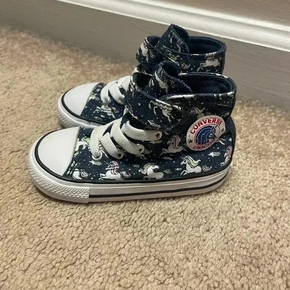 Converse Child Chuck Taylor All Star Unicorn Print Velcro High Top Sneaker Sz6 - Picture 2 of 11